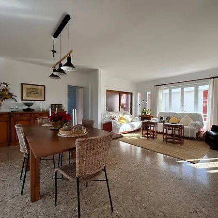 Privado Con Piscina Feriehus